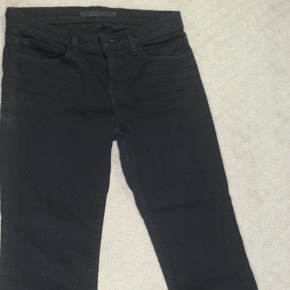 J Brand Size 26 Straight Leg Dark Black Capri Raw Frayed Hem Jeans (Like New) - Picture 4 of 5